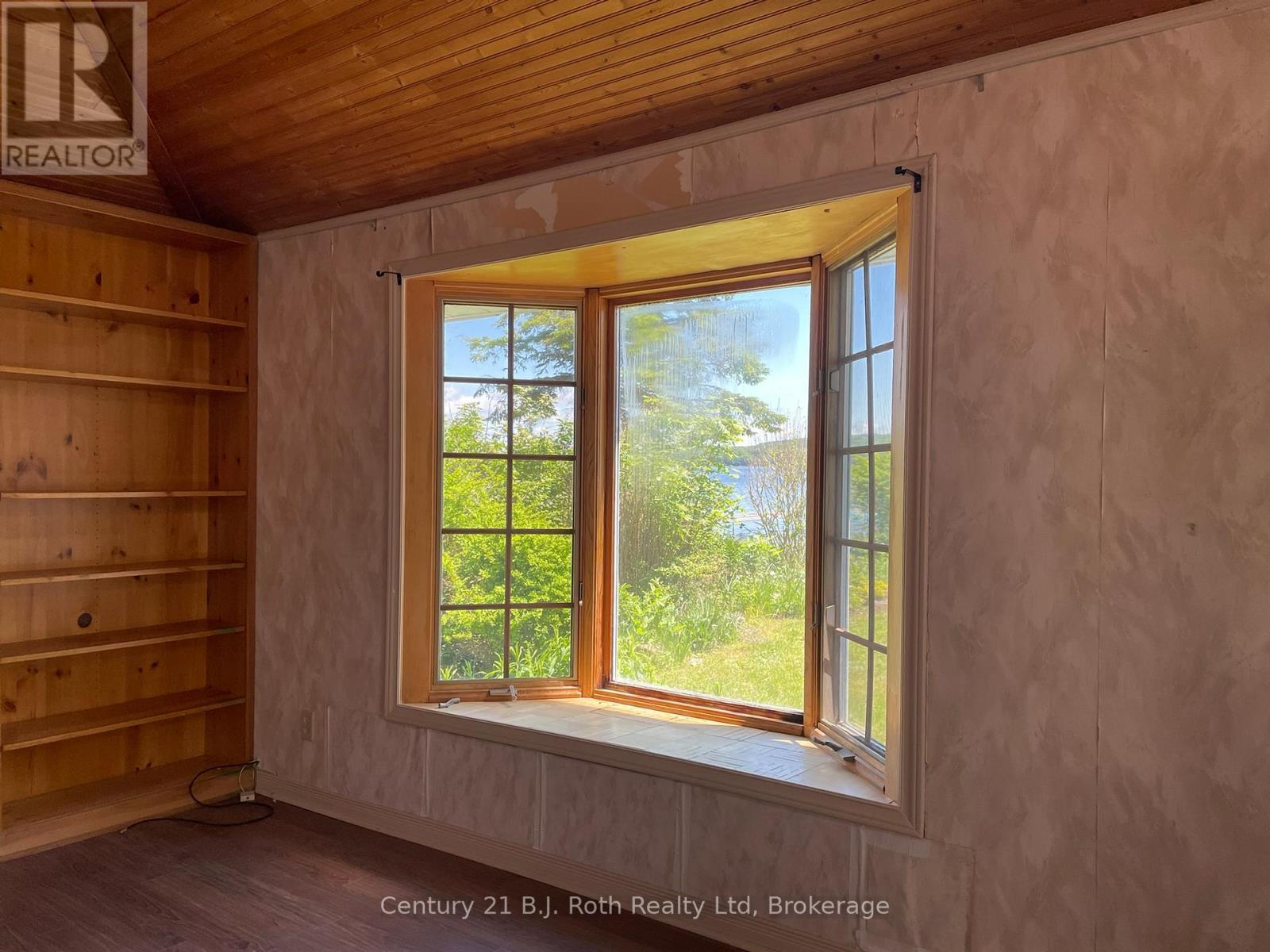 15 Bow Road, Tiny, ON