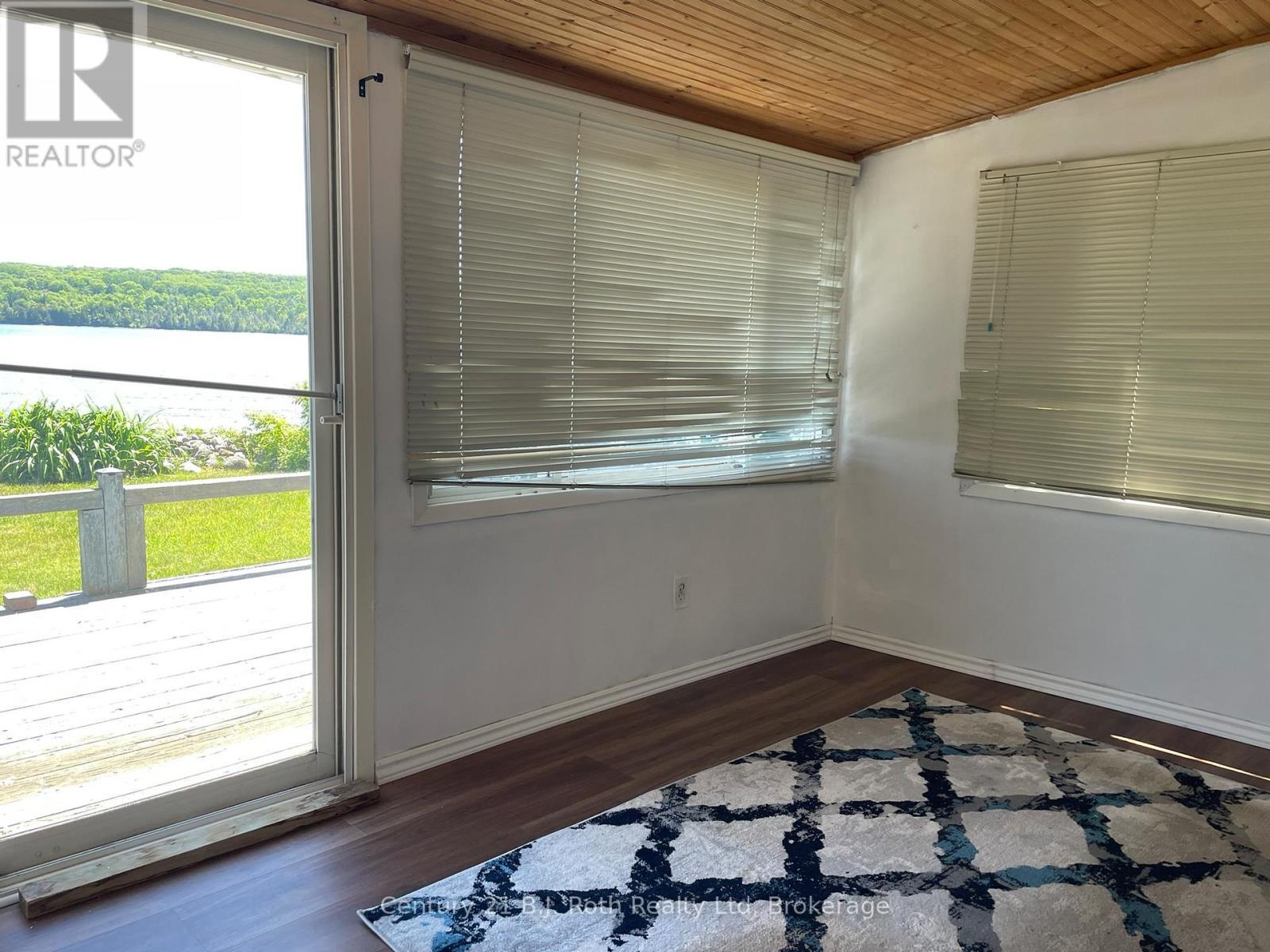 15 Bow Road, Tiny, ON