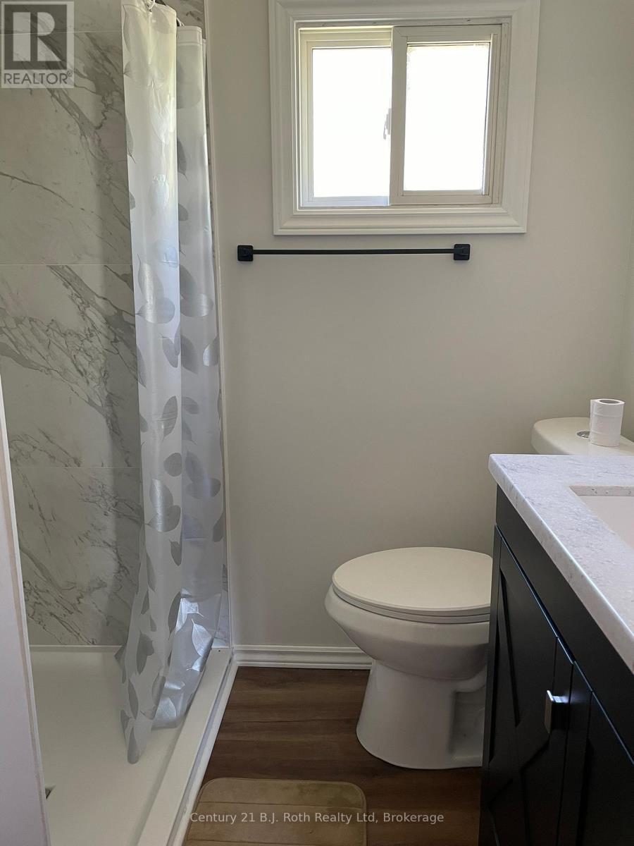 15 Bow Road, Tiny, ON