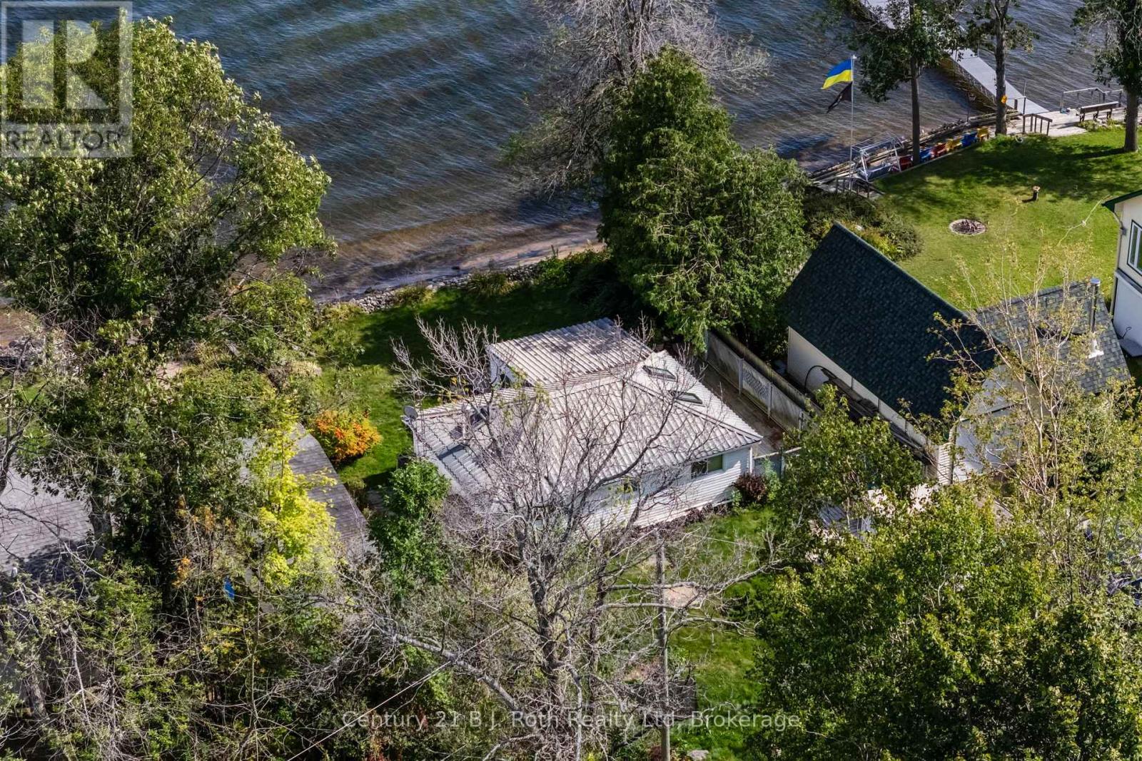 15 Bow Road, Tiny, ON