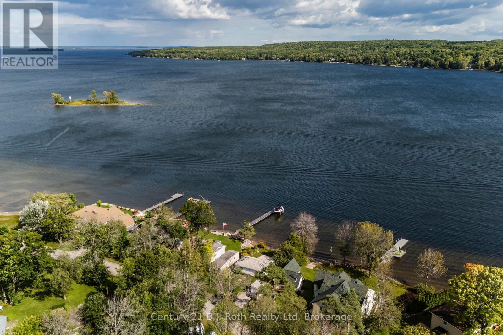 15 Bow Road, Tiny, ON