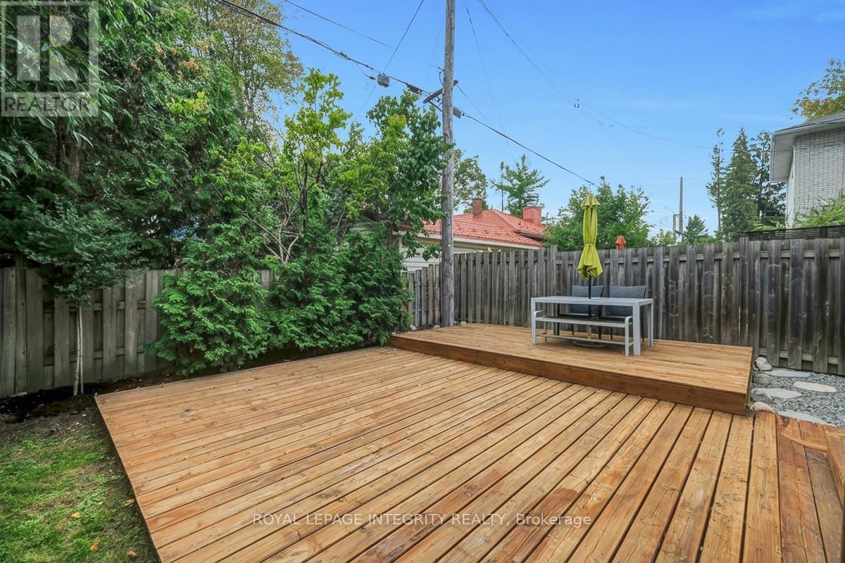 850 Tavistock Road, Ottawa, ON