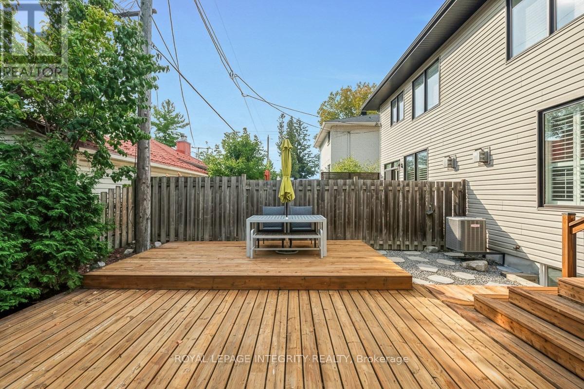 850 Tavistock Road, Ottawa, ON