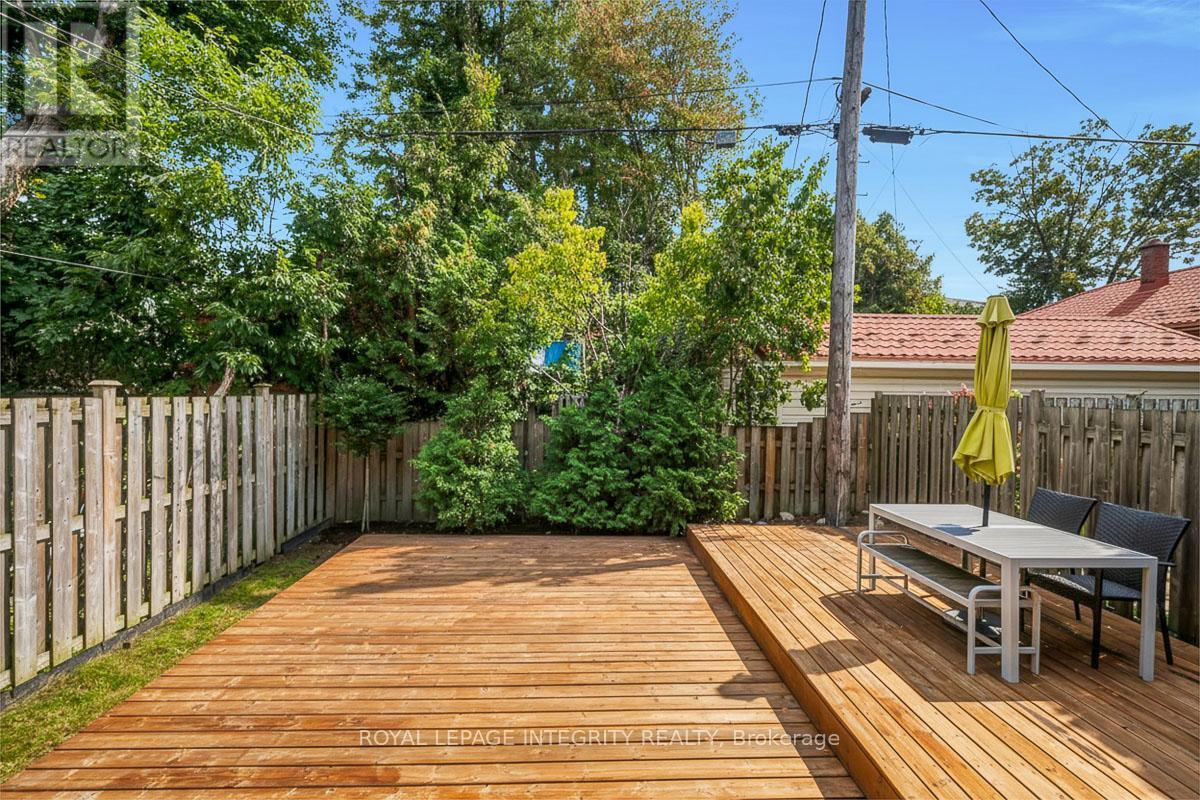 850 Tavistock Road, Ottawa, ON