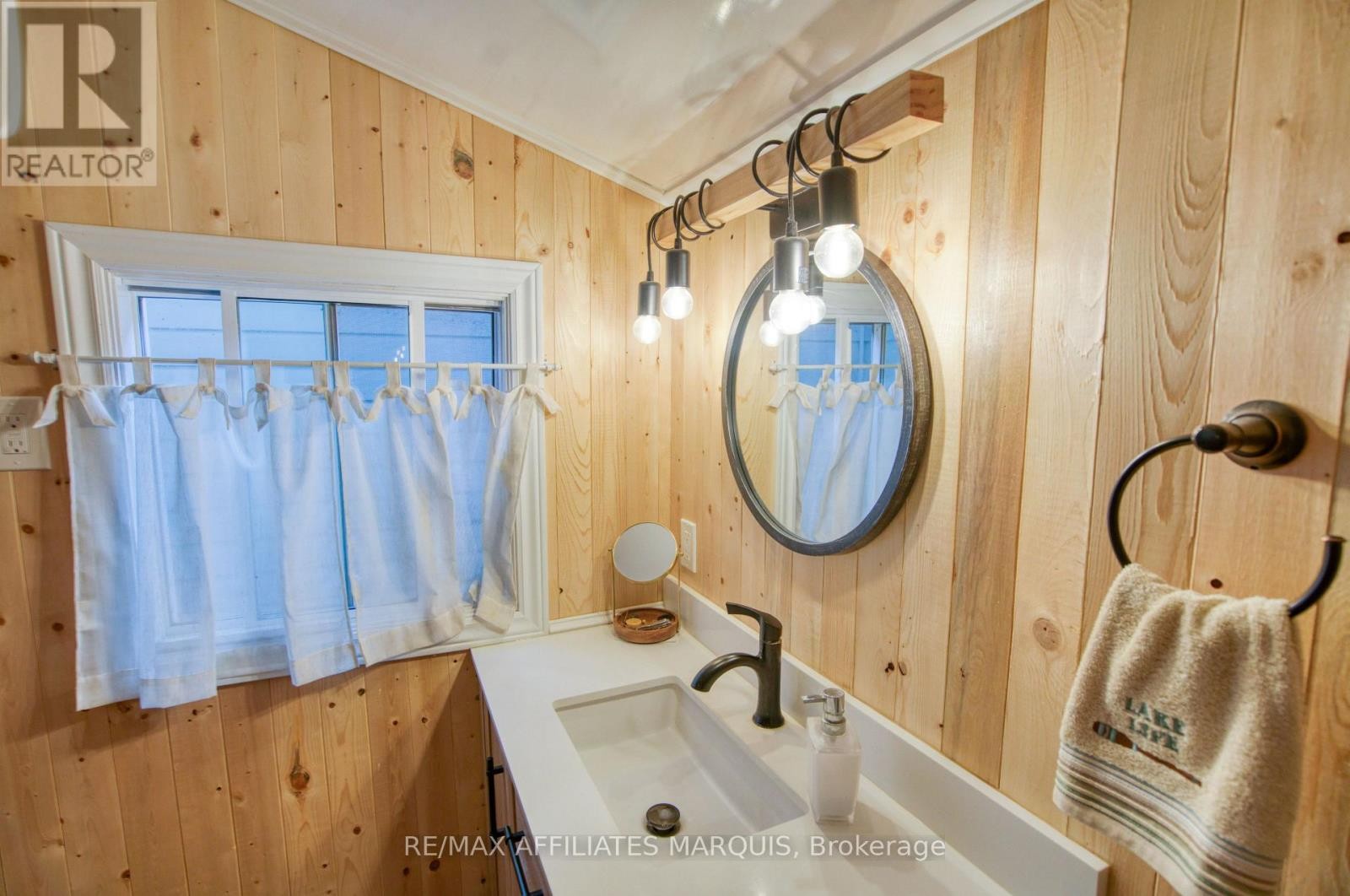 54 Thompson Lane, Rideau Lakes, ON
