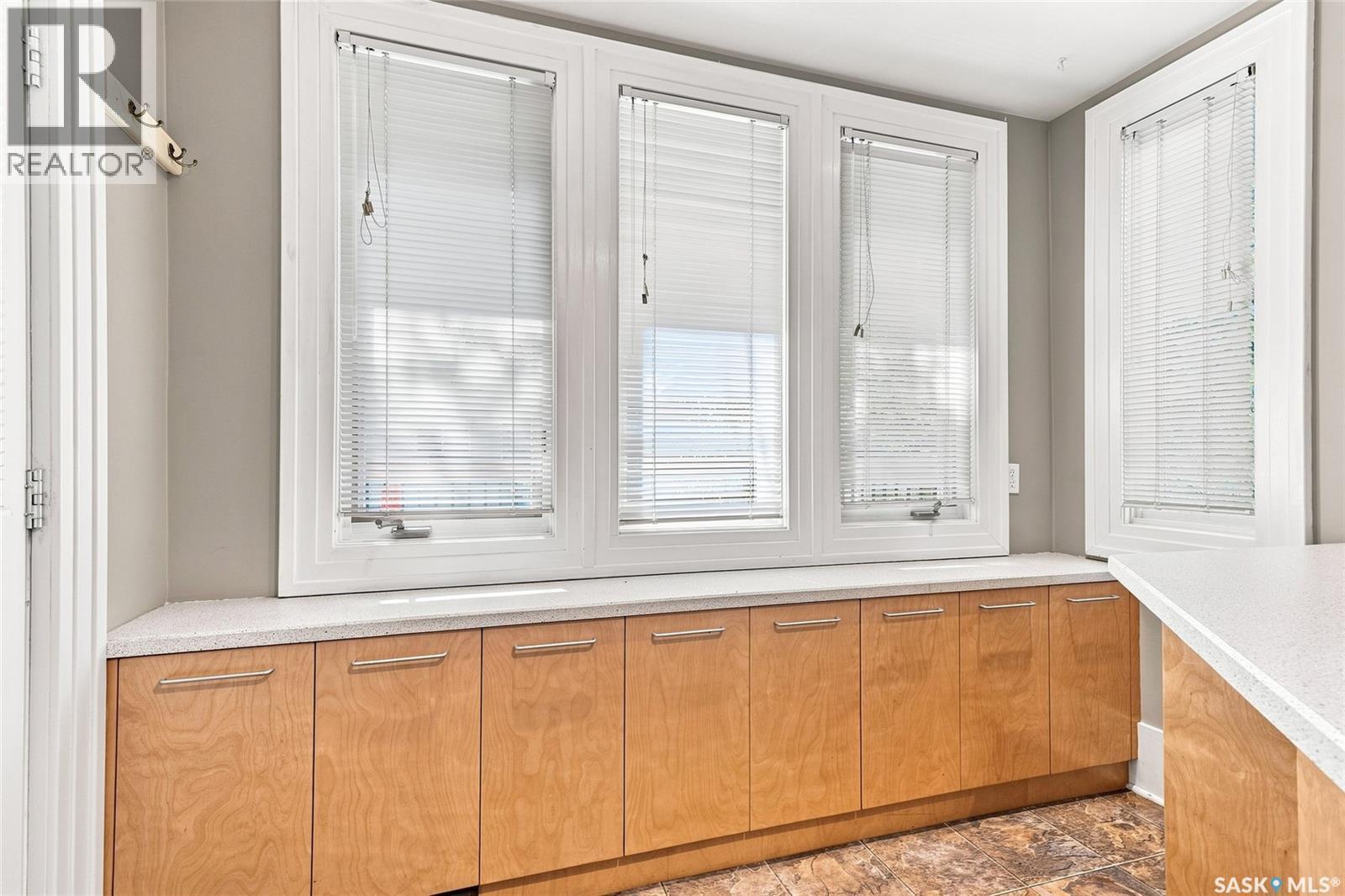 234 10Th Street E, Saskatoon, SK