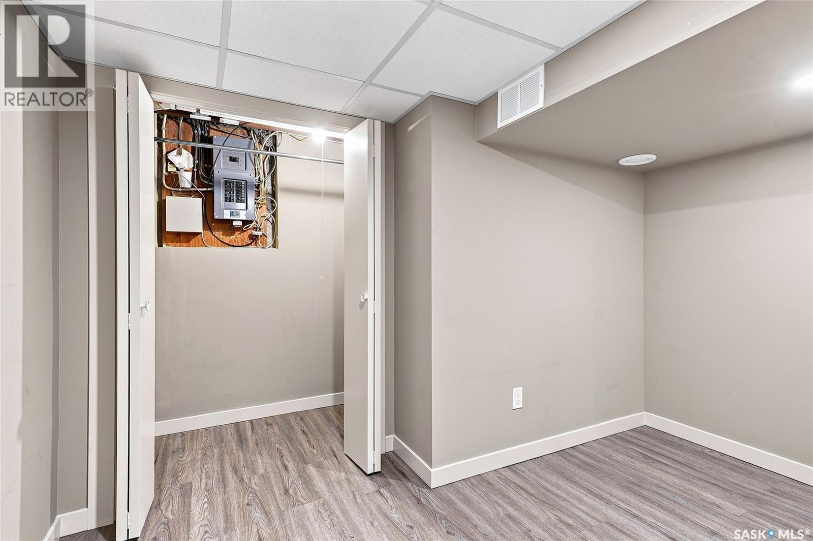 234 10Th Street E, Saskatoon, SK