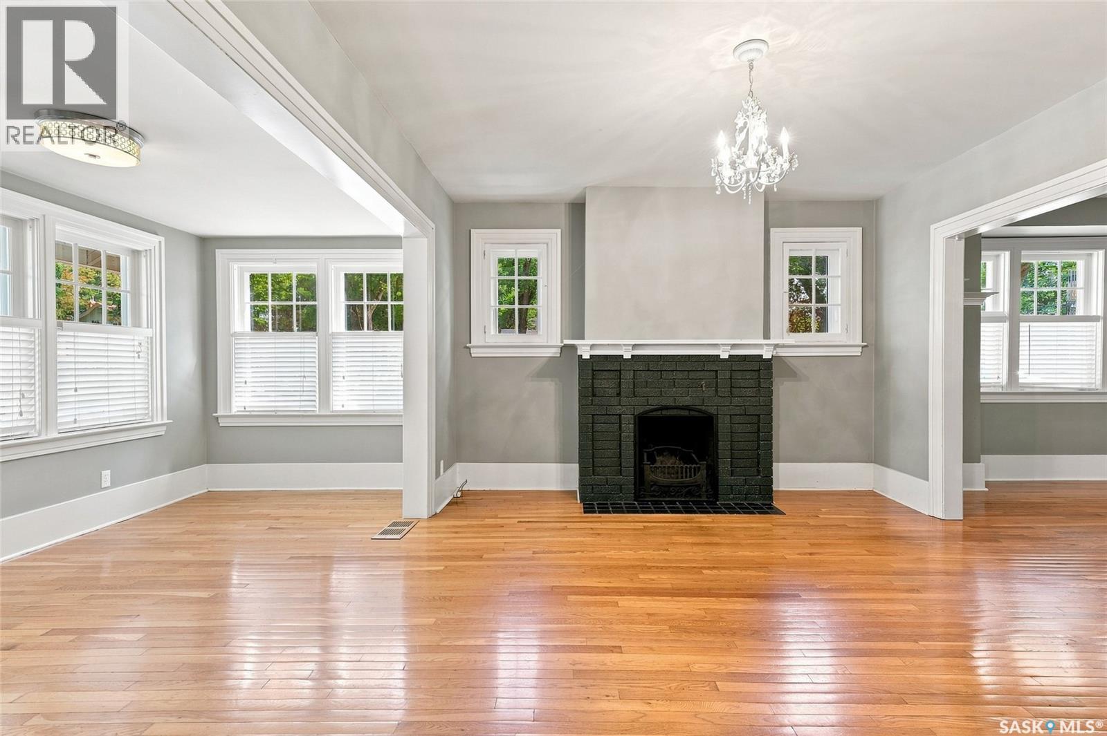 234 10Th Street E, Saskatoon, SK