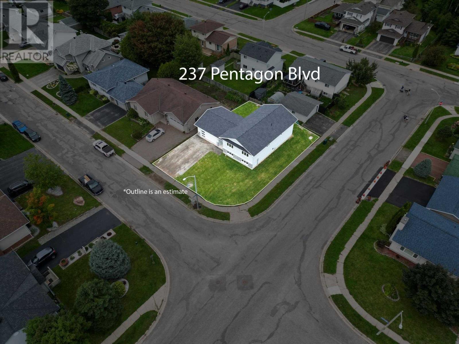 237 Pentagon Blvd, Sault Ste. Marie, ON