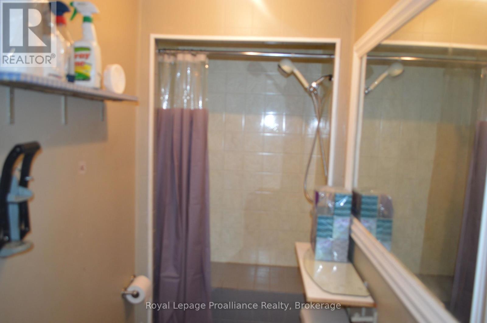 17 Warbler Lane, Quinte West (Sidney Ward), ON