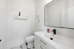 Powder room - 