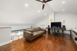 Mezzanine - 