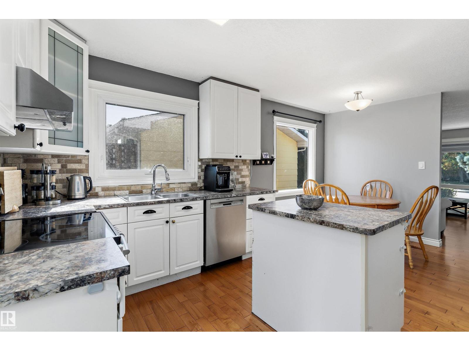 3839 117 St Nw, Edmonton, AB