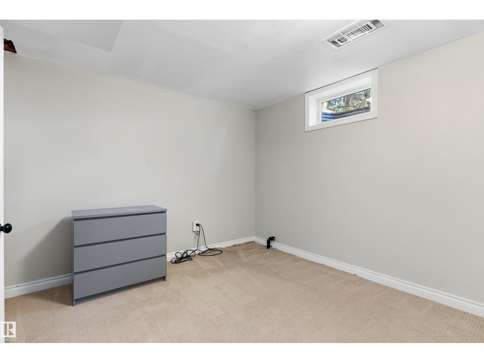 3839 117 St Nw, Edmonton, AB