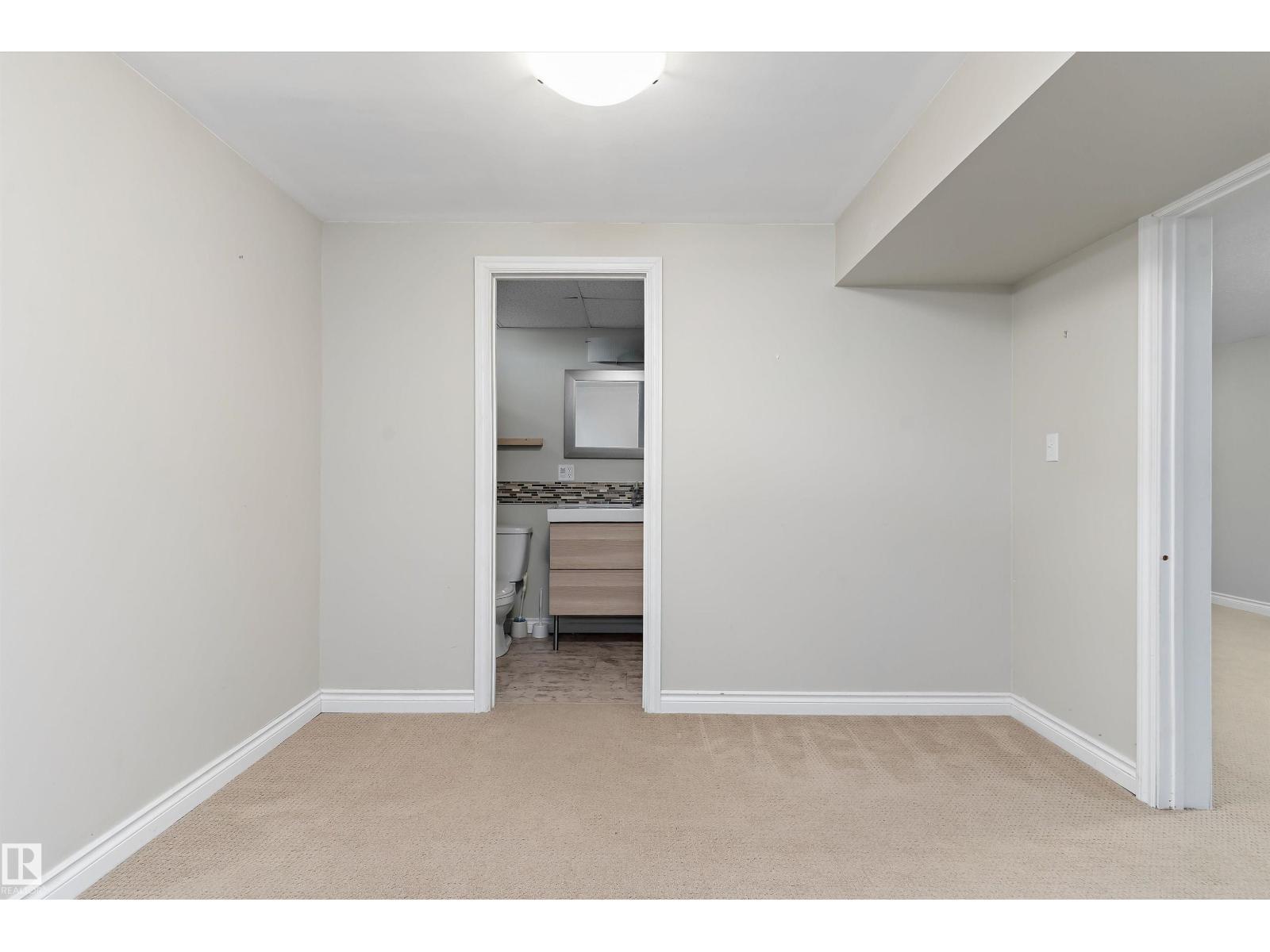 3839 117 St Nw, Edmonton, AB