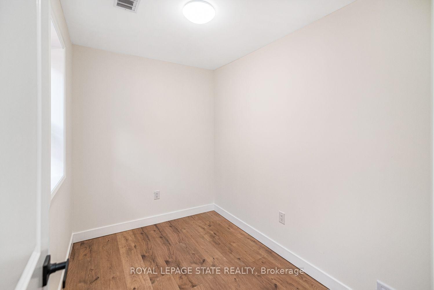 60 William Street, Hamilton, ON