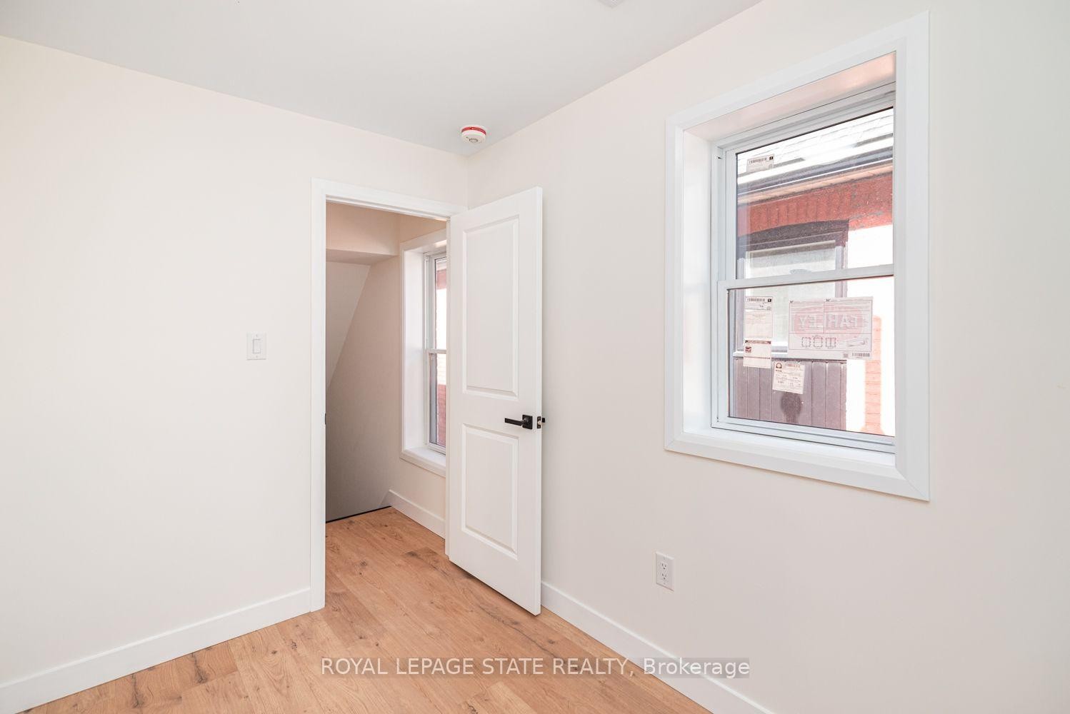60 William Street, Hamilton, ON