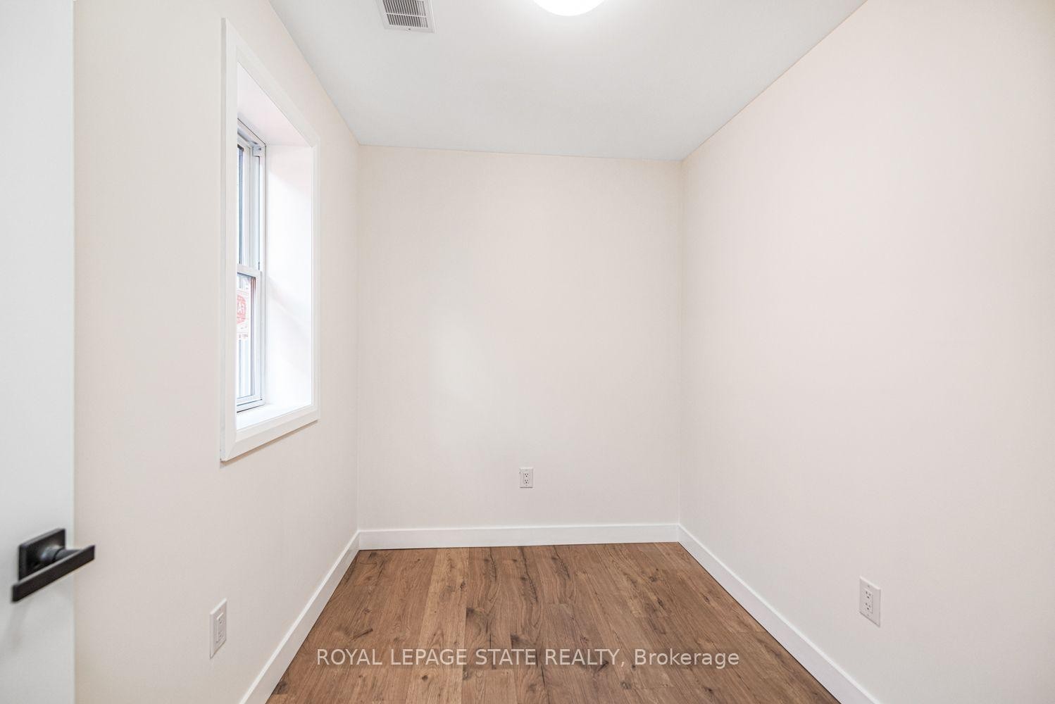 60 William Street, Hamilton, ON