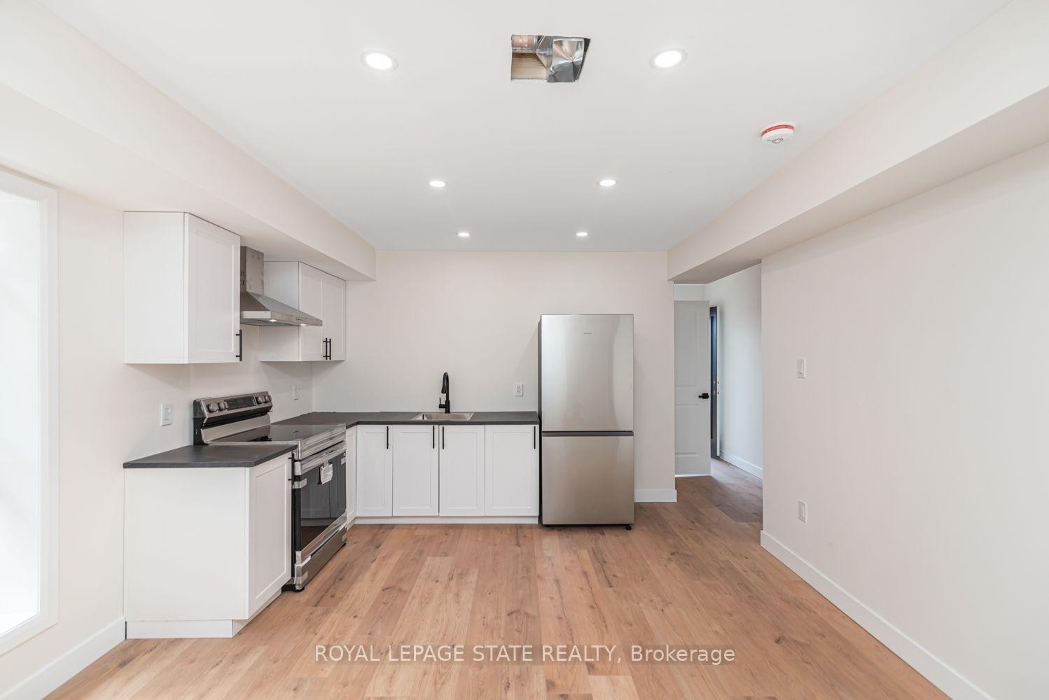 60 William Street, Hamilton, ON