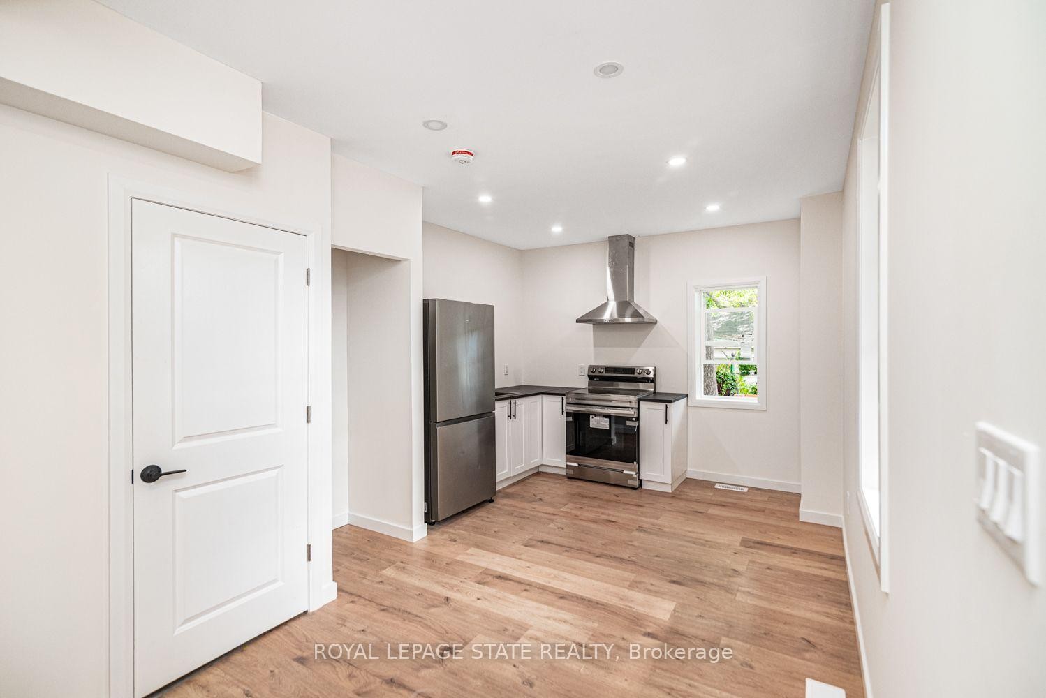 60 William Street, Hamilton, ON