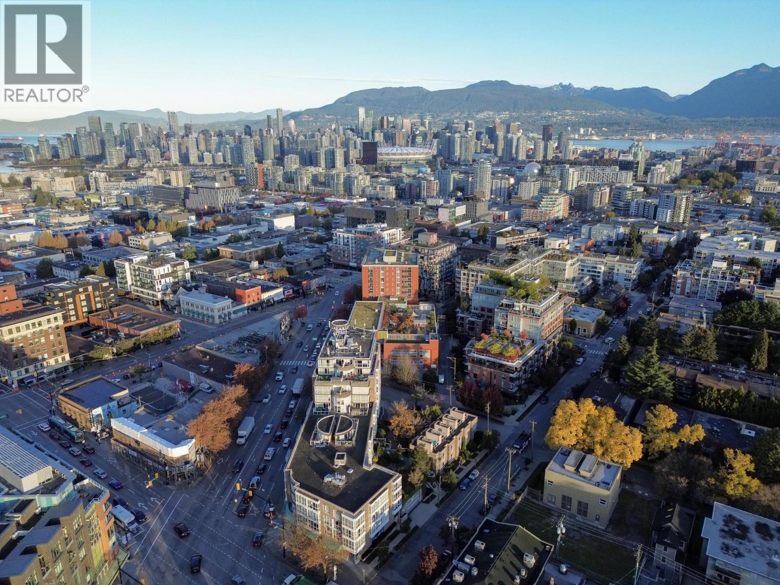 63 Kingsway, Vancouver, BC