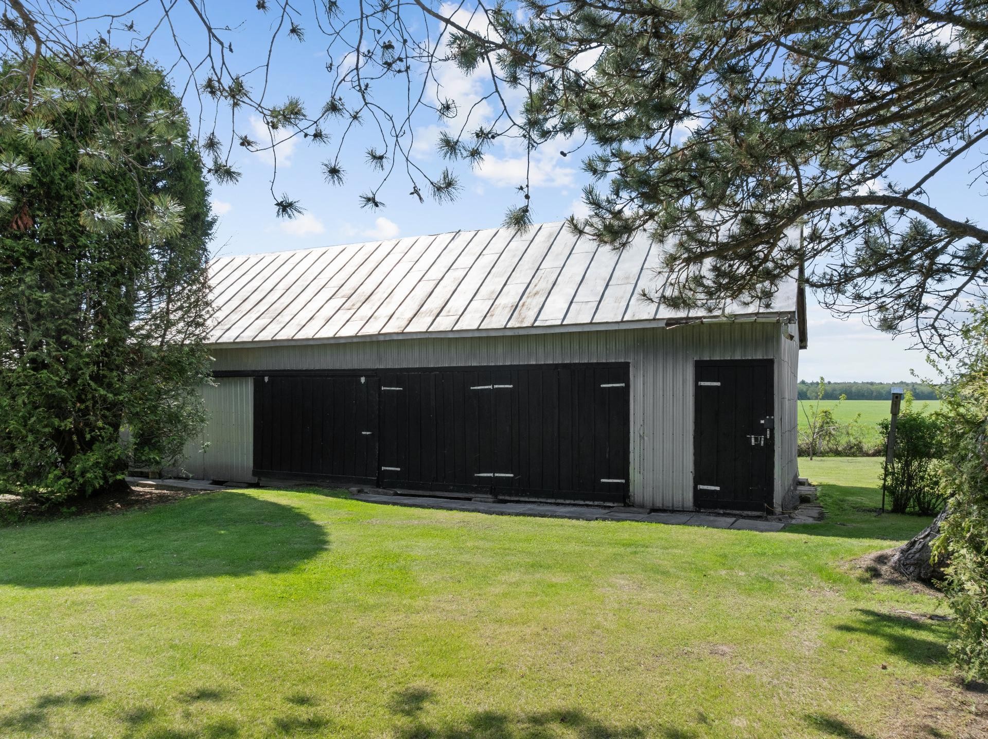 Barn - 337 Grande Côte E., Lanoraie, QC