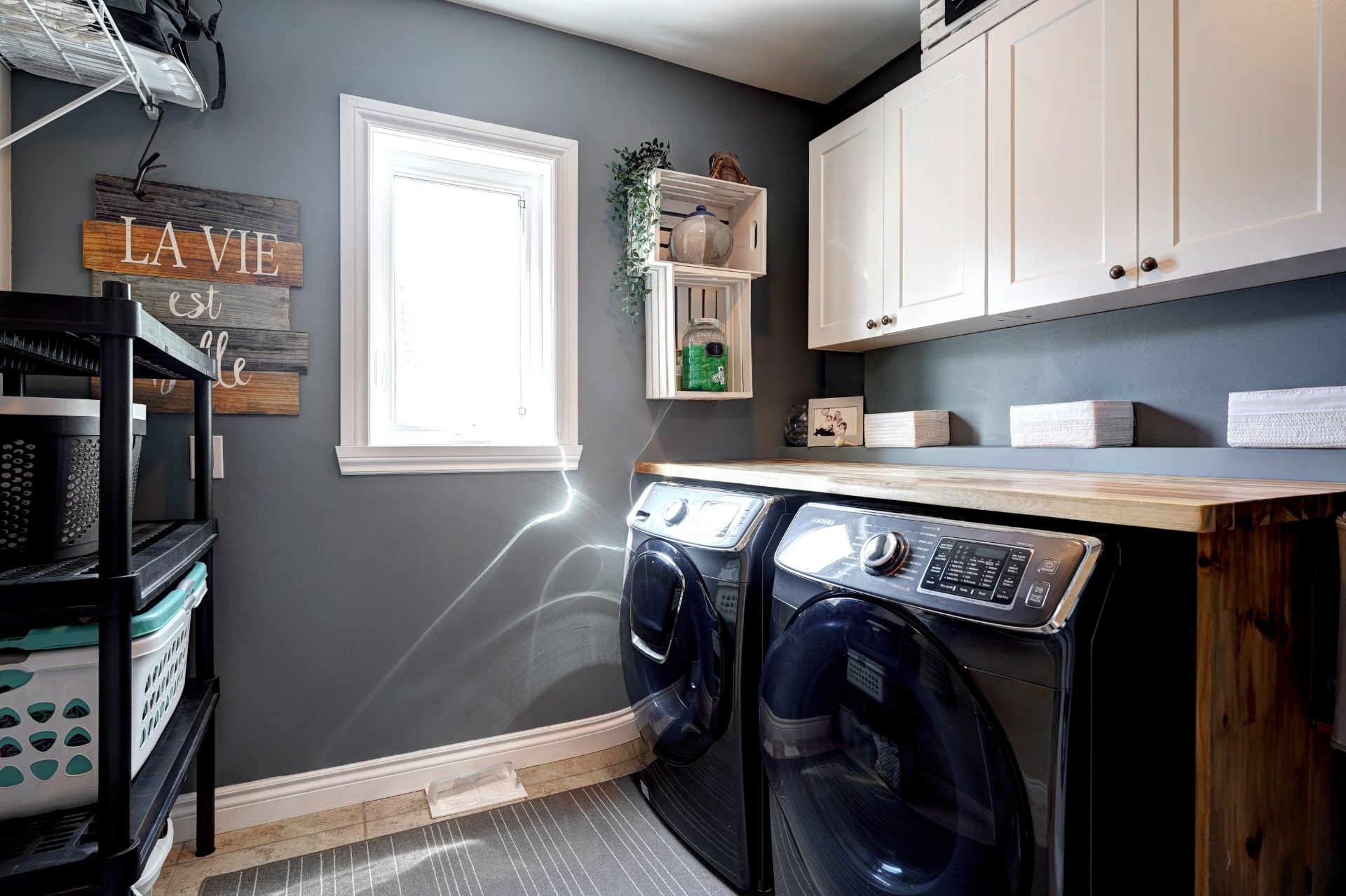 Salle de lavage - 605 Rue Des Alyssums, Saint-Eustache, QC