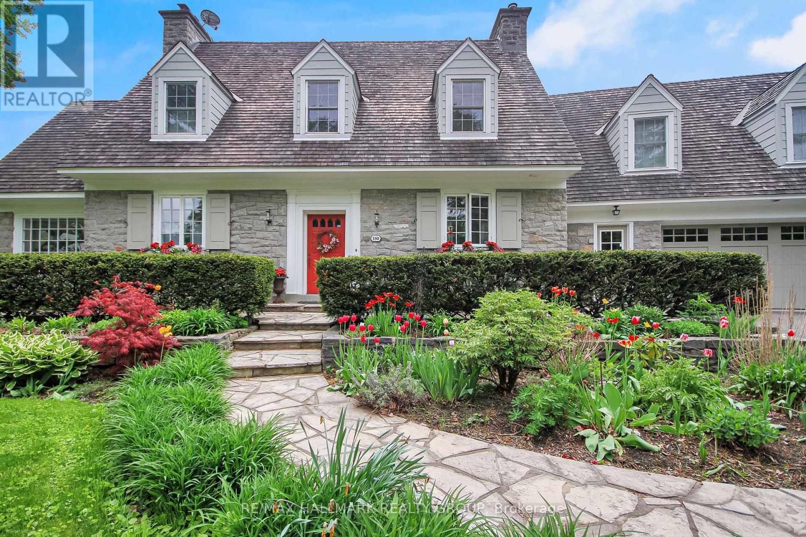 550 Piccadilly Avenue, Ottawa, ON