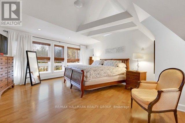 Expansive Primary Bedroom - 550 Piccadilly Avenue, Ottawa, ON
