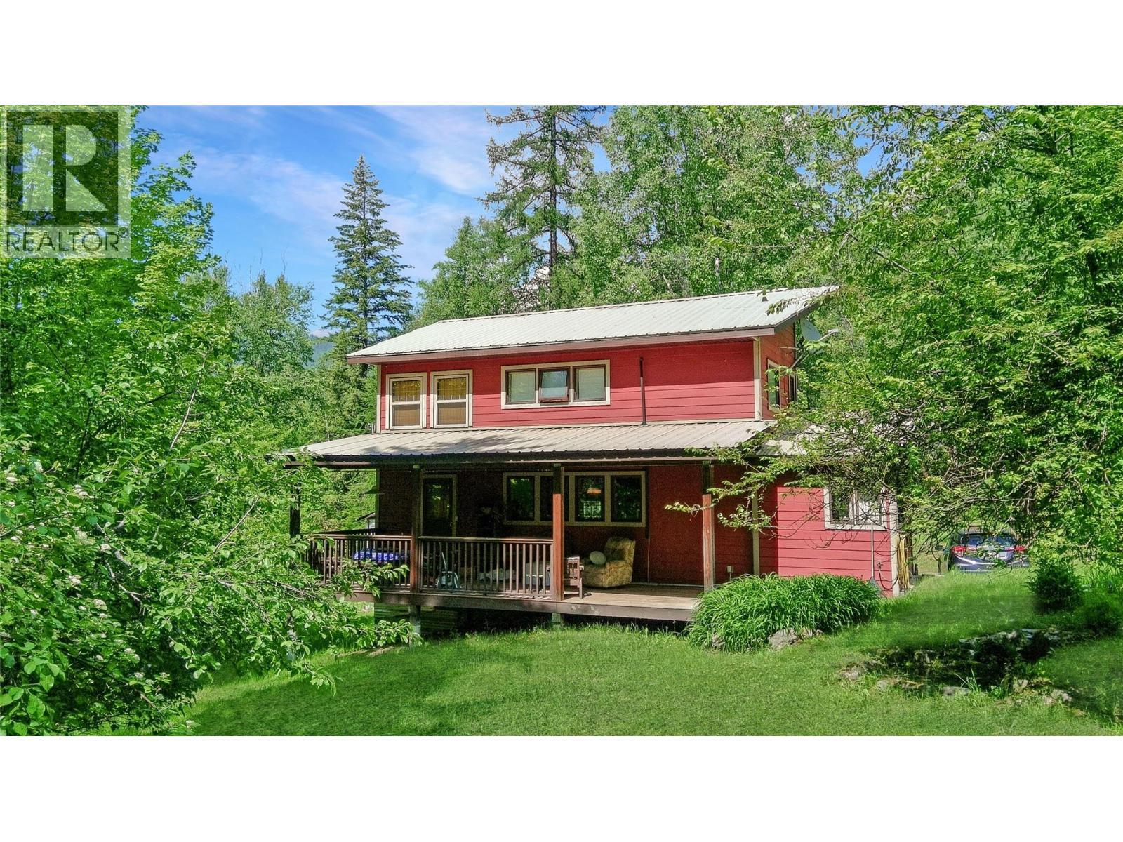 8802 Martens Road, Slocan, BC