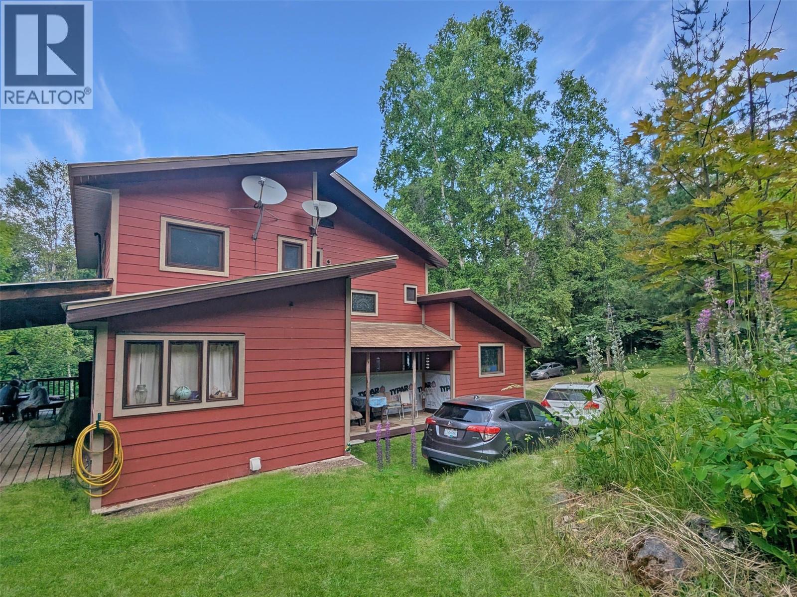 8802 Martens Road, Slocan, BC