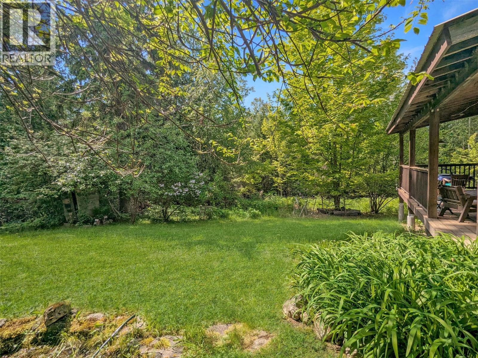 8802 Martens Road, Slocan, BC