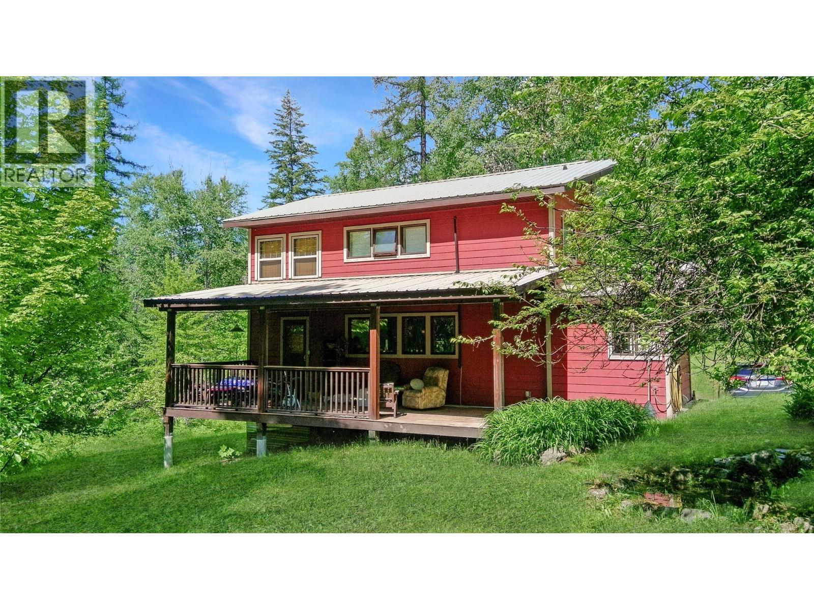 8802 Martens Road, Slocan, BC
