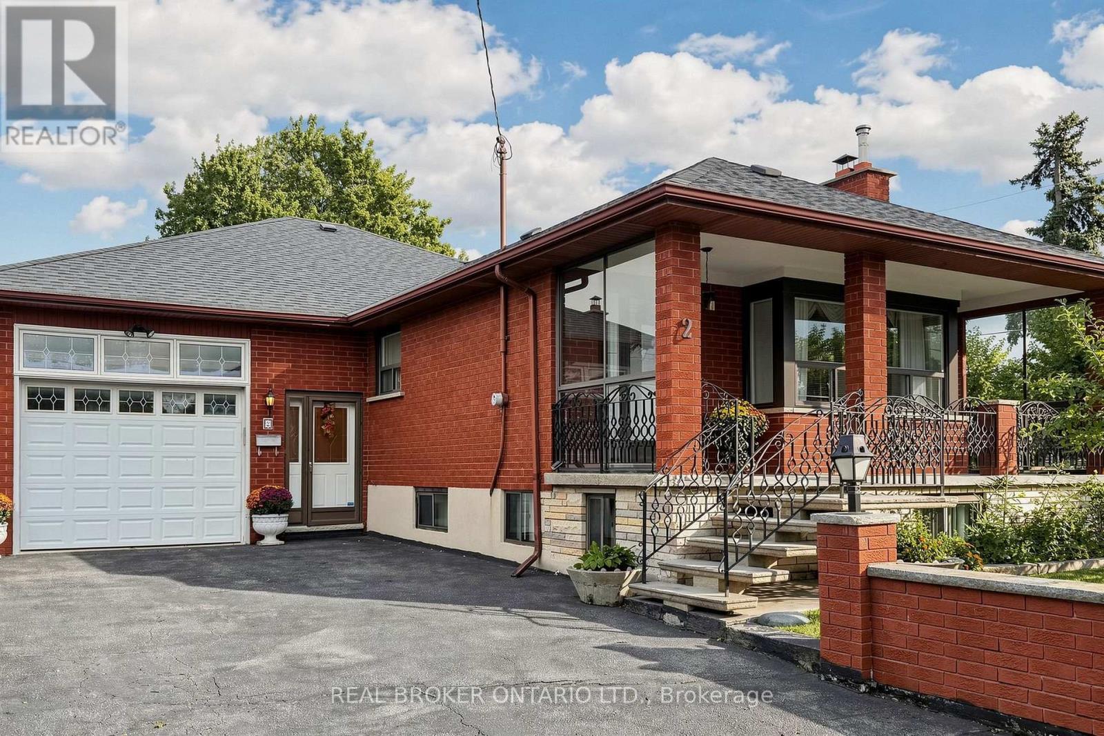 2 Dorking Crescent, Toronto, ON