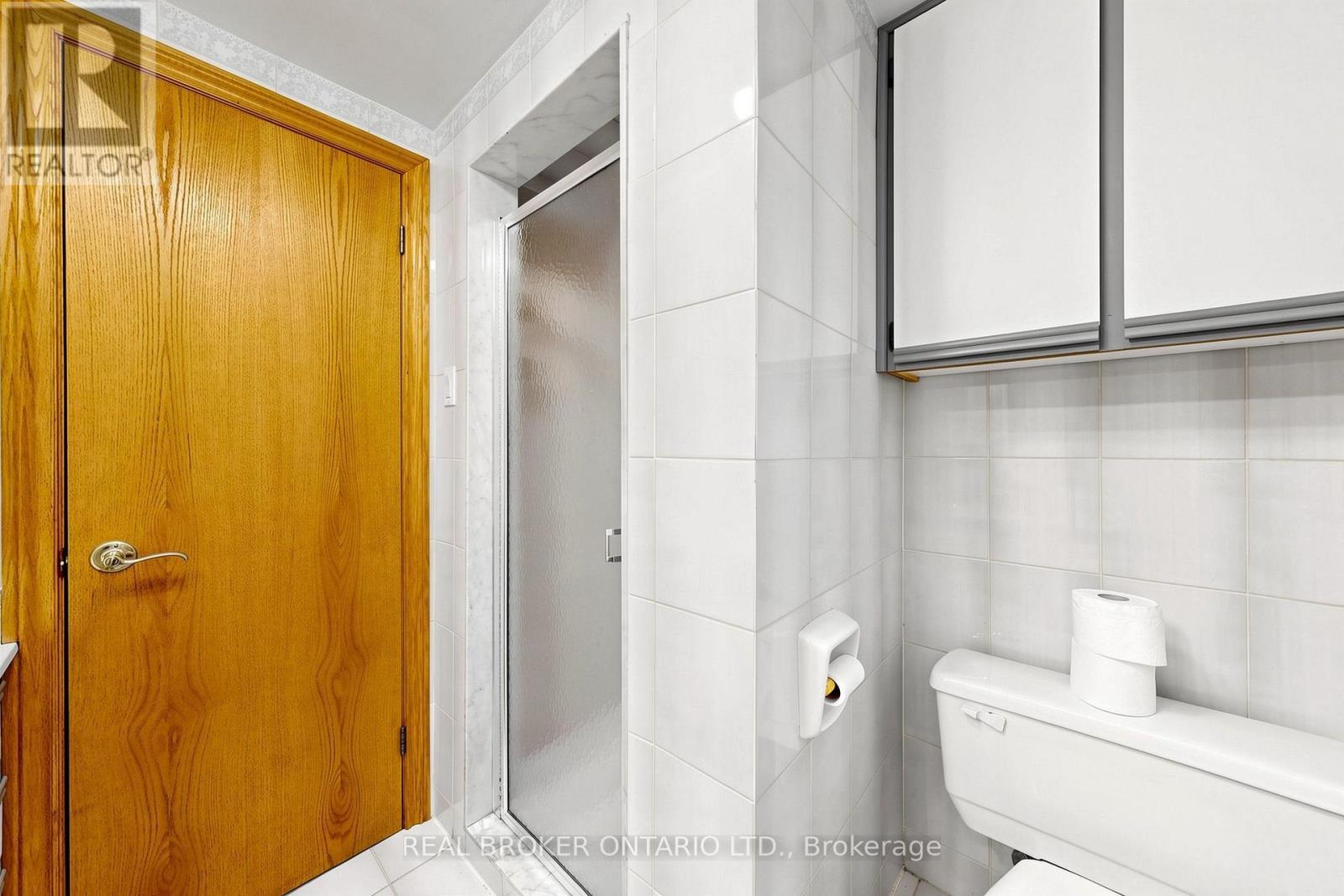 2 Dorking Crescent, Toronto, ON