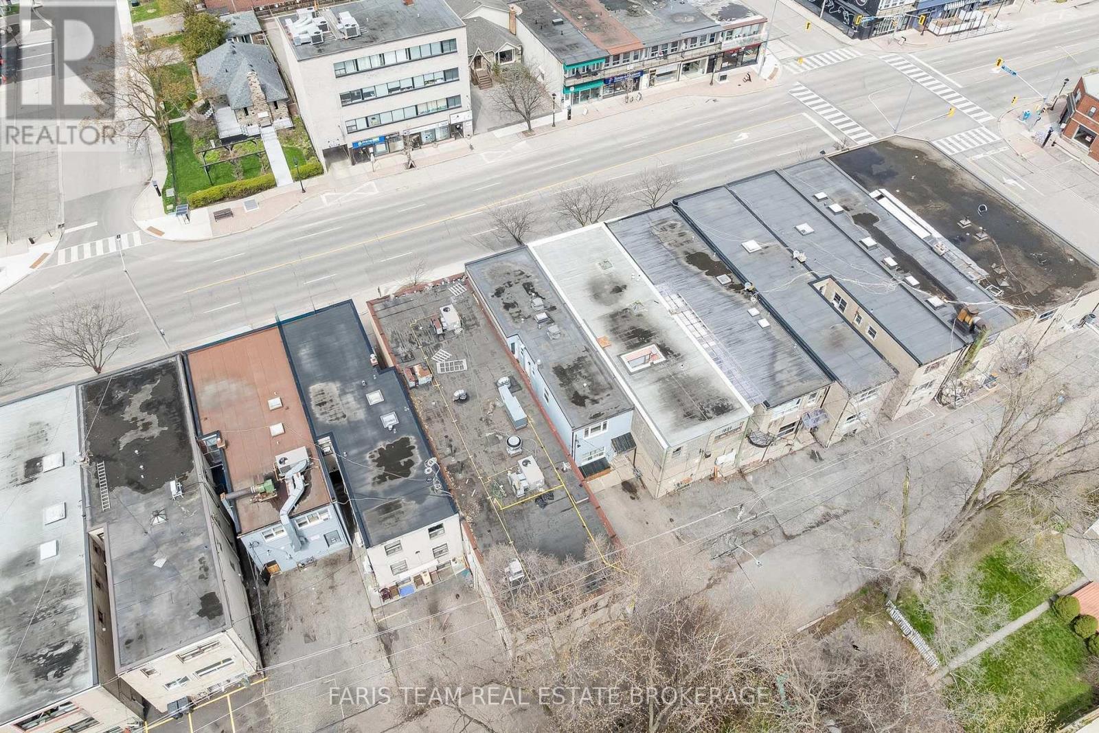 267 Lakeshore Road E, Mississauga, ON