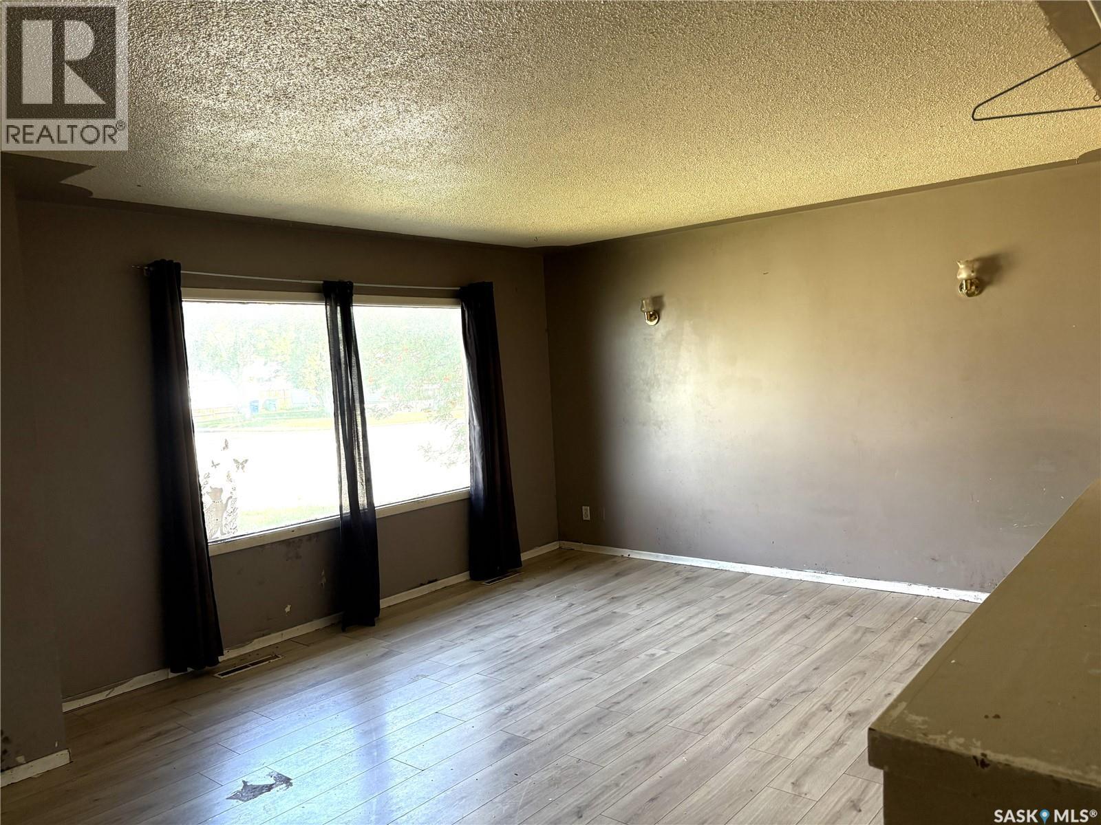 3001 20Th Street W, Saskatoon, SK