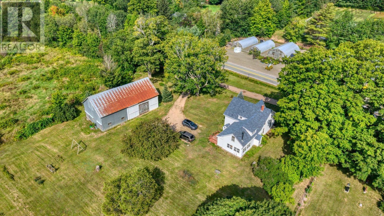 10136 Highway 1, Paradise, NS