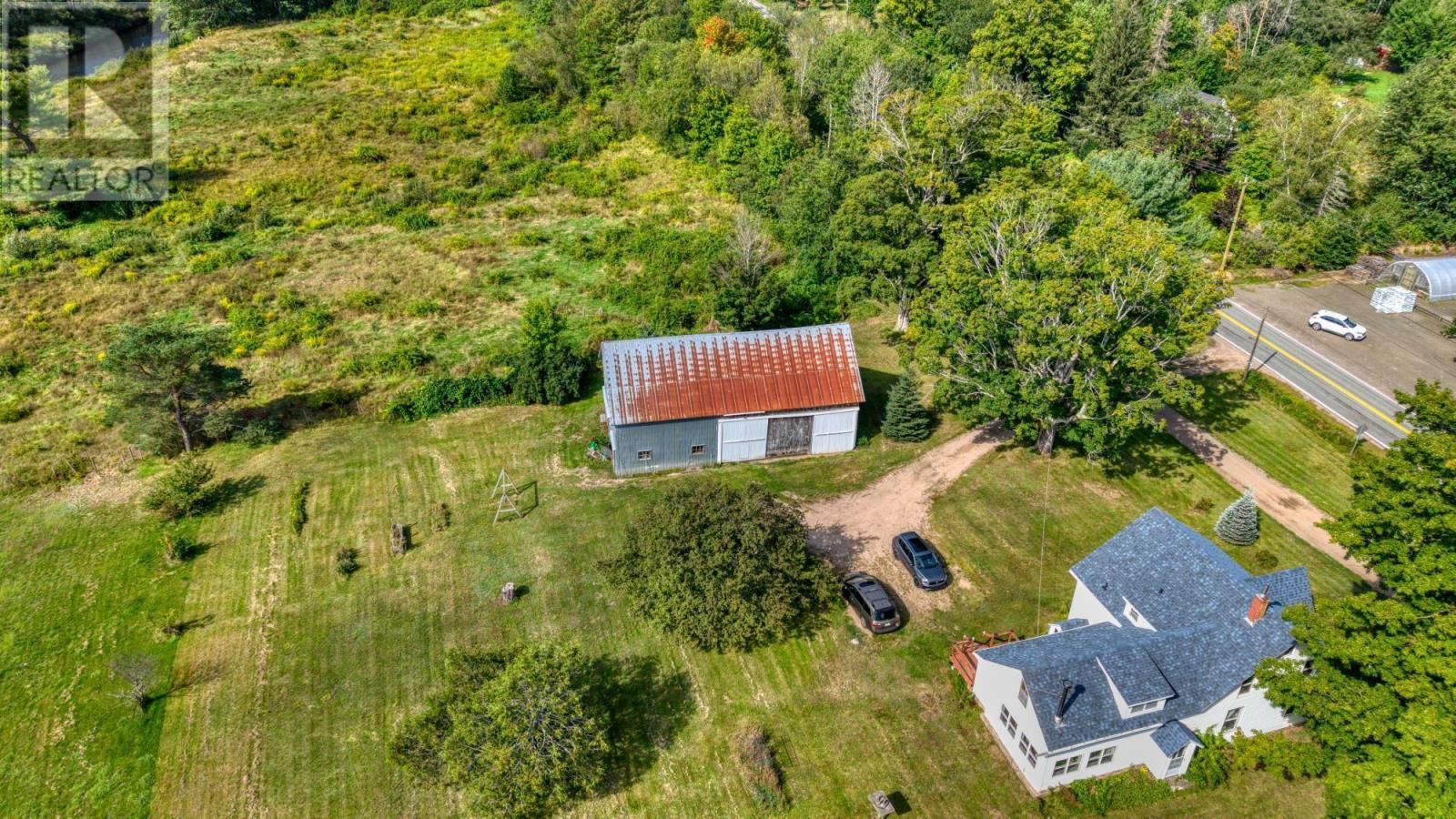 10136 Highway 1, Paradise, NS