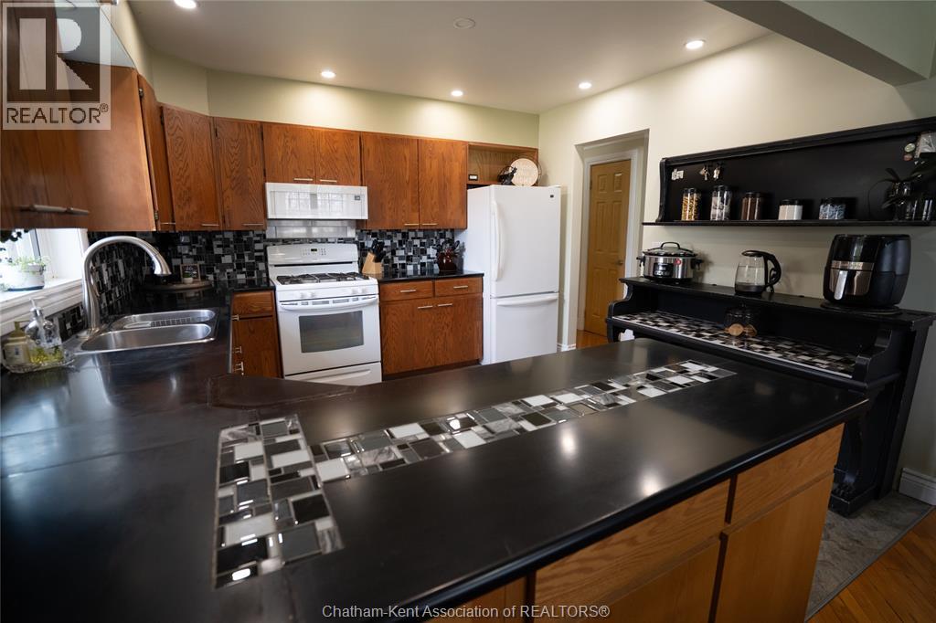 418 Talbot Street West, Blenheim, ON