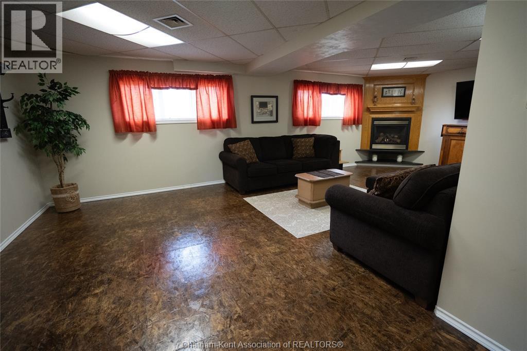 418 Talbot Street West, Blenheim, ON