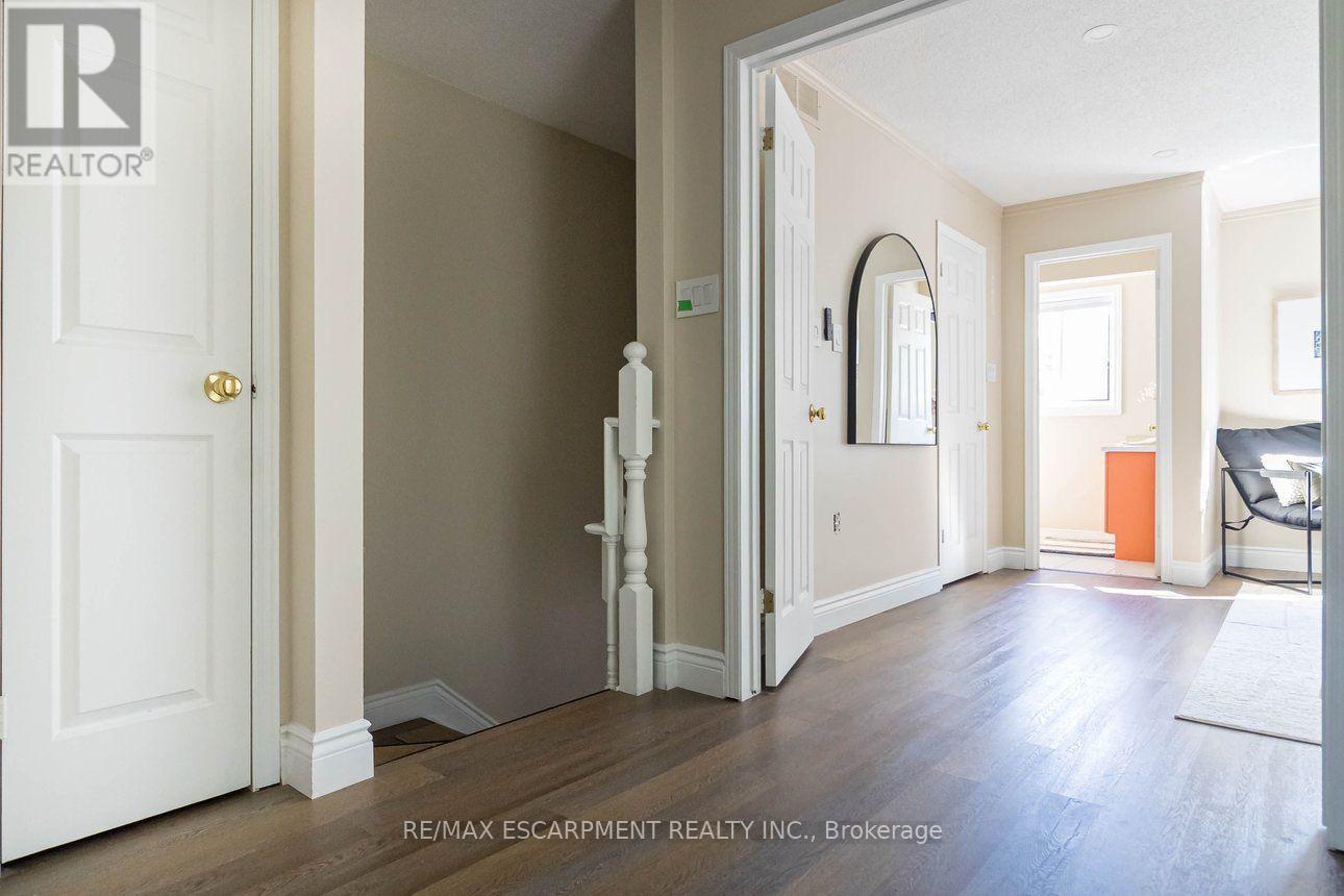 336 Jackson Street W, Hamilton, ON