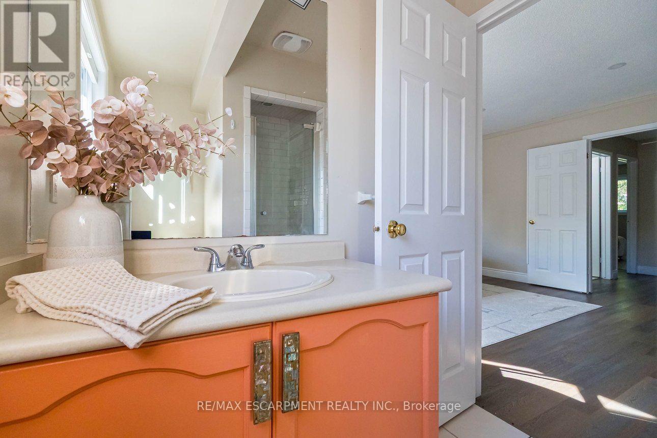 336 Jackson Street W, Hamilton, ON