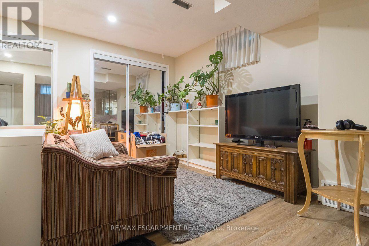 336 Jackson Street W, Hamilton, ON