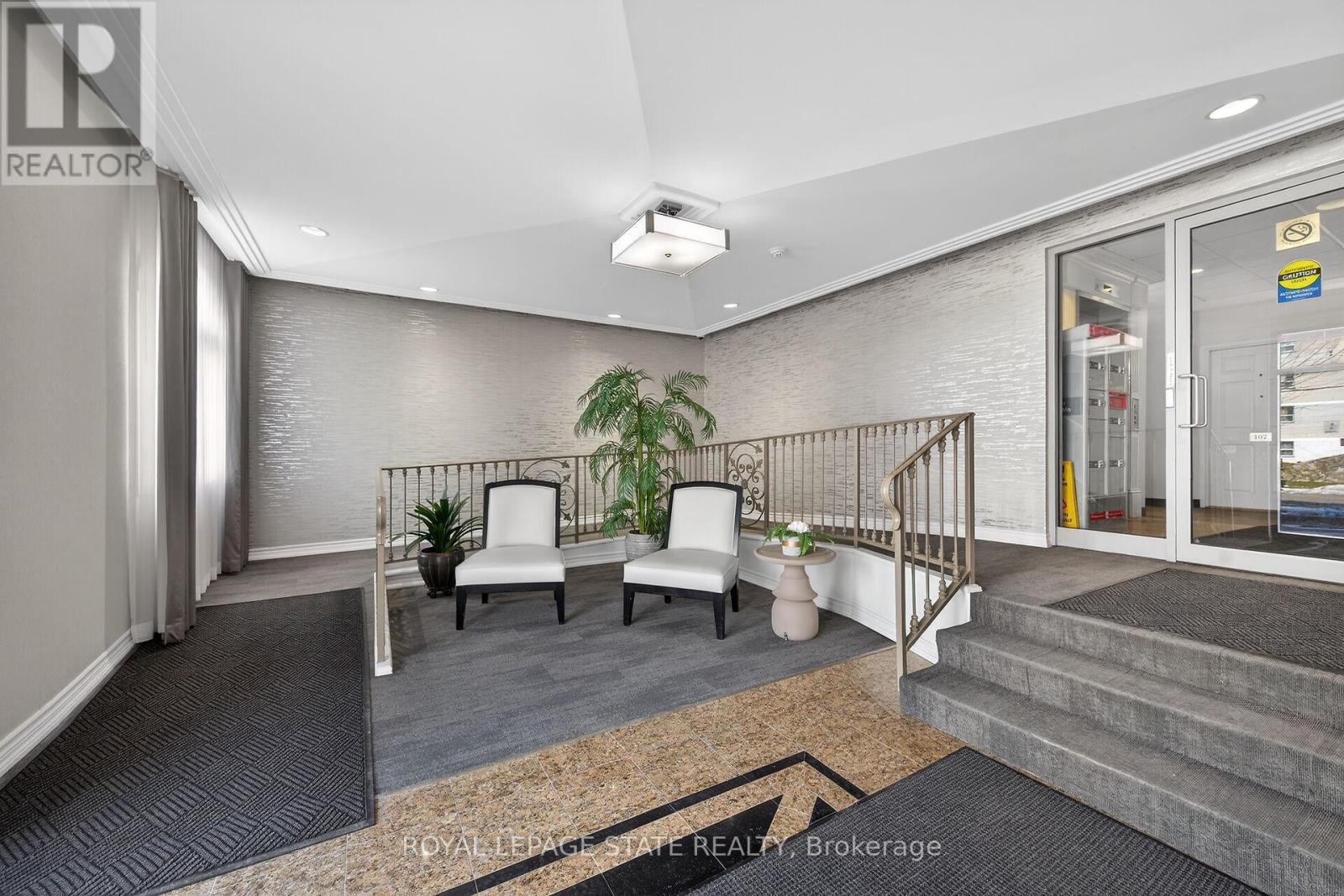 308 - 908 Mohawk Road E, Hamilton, ON