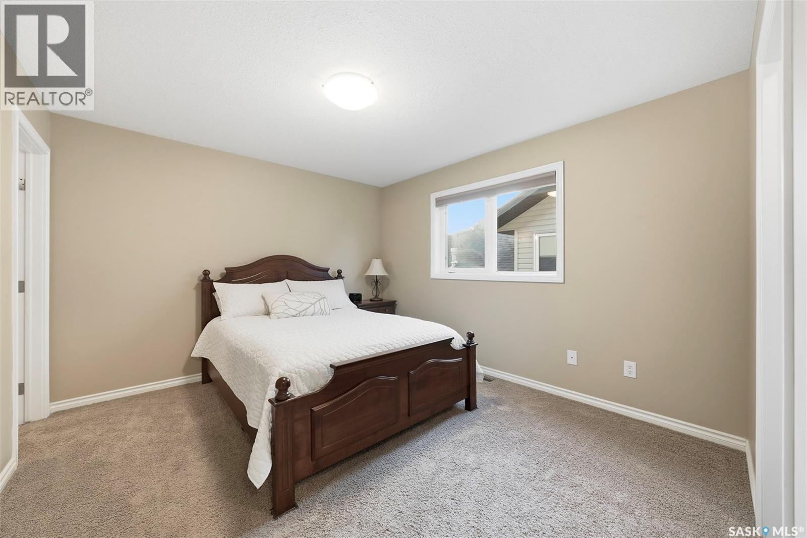 220 Floyd Court, Warman, SK