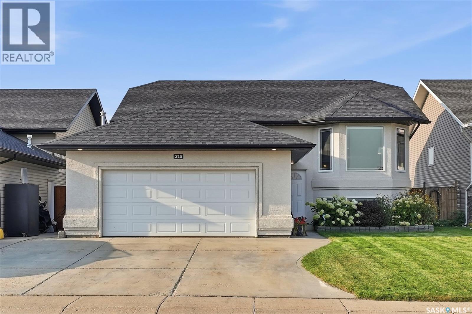220 Floyd Court, Warman, SK