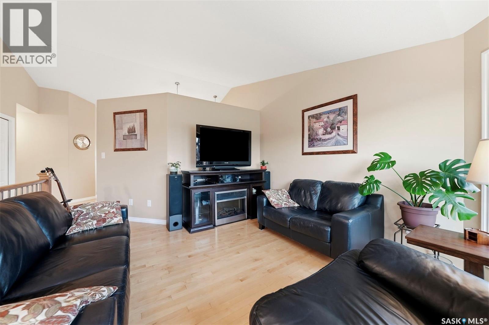 220 Floyd Court, Warman, SK