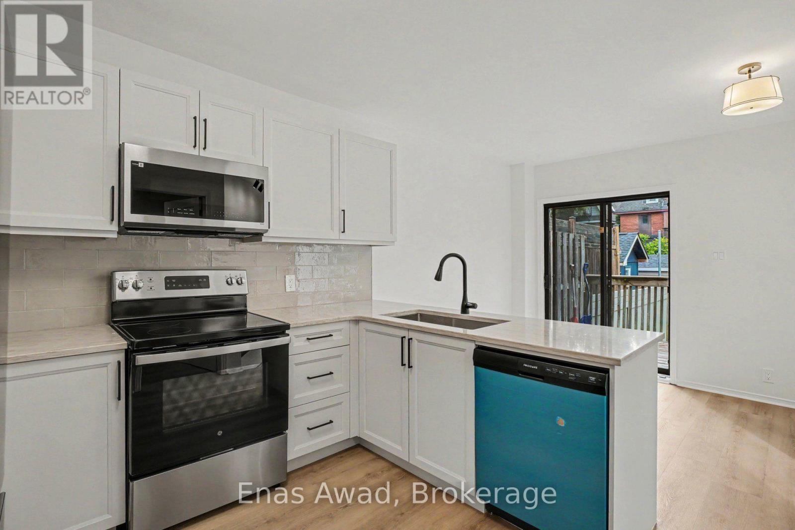 46 Hopewell Avenue, Ottawa, ON