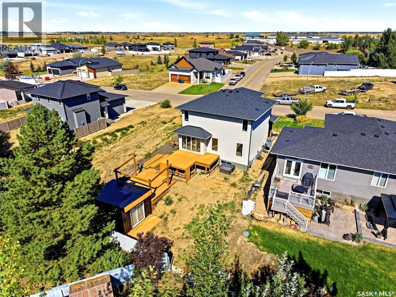 715 3Rd Avenue, Pilot Butte, SK